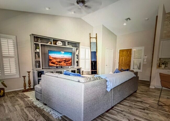 Habitación familiar - 2913 E Runaway Bay Pl