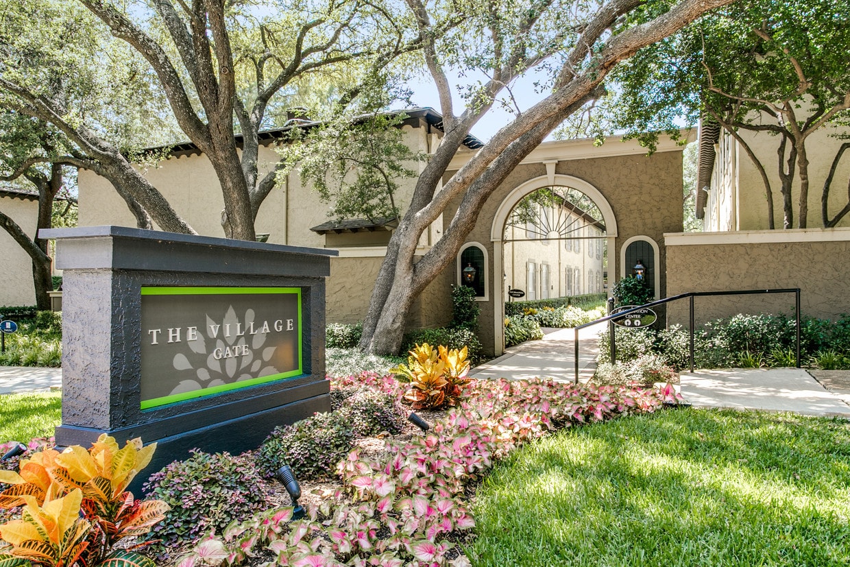The Village Gate Apartments Dallas, TX