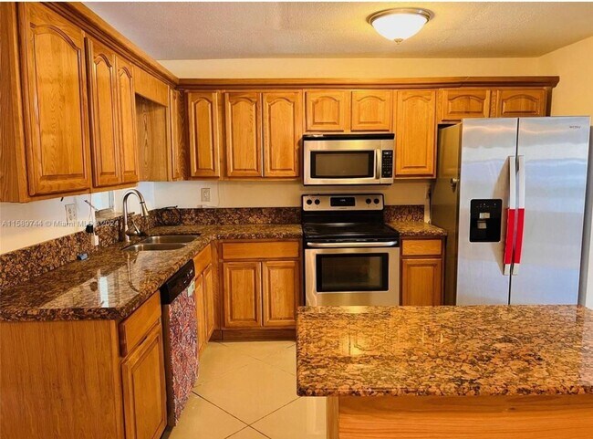 Foto del edificio - 6534 SW 41st St