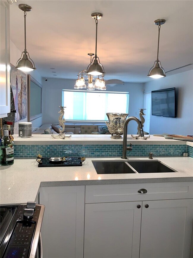 Foto del edificio - 325 Ocean Dr