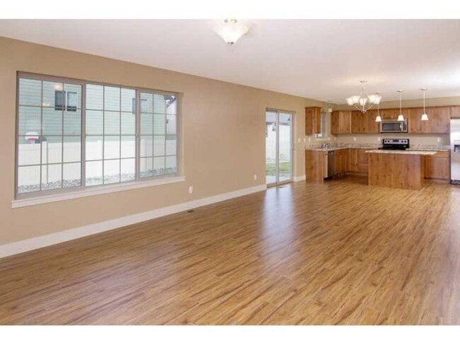 Foto del edificio - 4 bedroom in Billings MT 59106