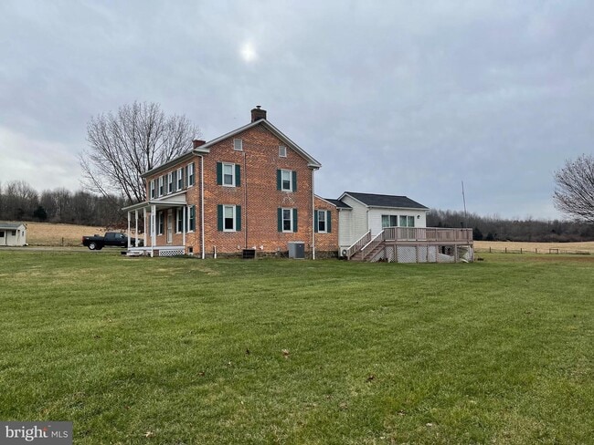 Building Photo - 4041 N Stone Rd