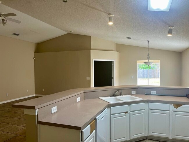 Foto del edificio - 6278 Heronwalk Dr