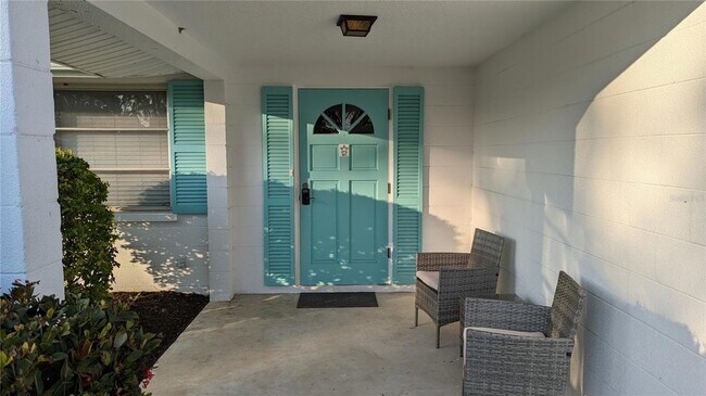 Foto del edificio - 567 Bradenton Rd