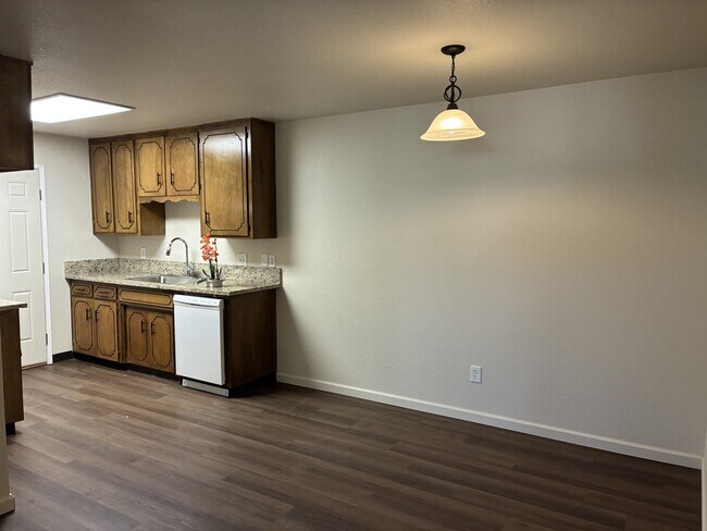 Building Photo - 2028 Kruger Dr