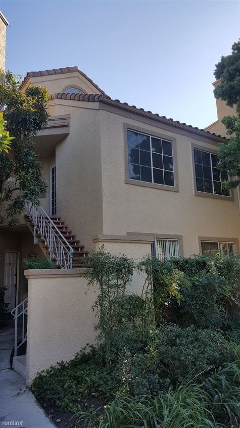 Foto principal - 23731 Del Monte Dr