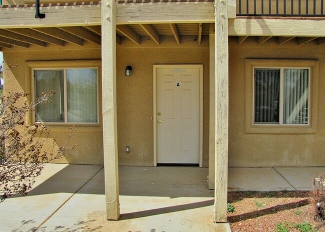Building Photo - 2BR/2BA, 1024 sq.ft.downstairs condo in Sierra Vista, AZ