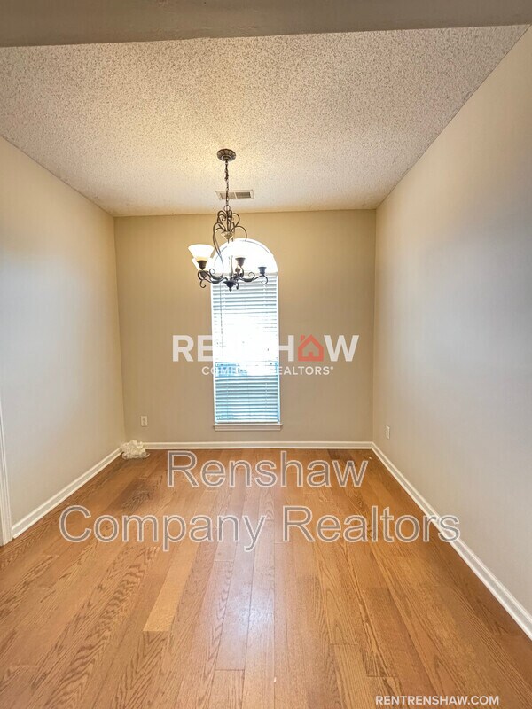 Foto del edificio - 1295 Sundial Dr