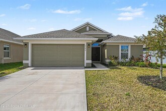 Building Photo - 2542 Pinwherry St NW