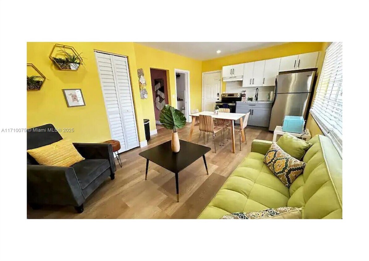 Foto principal - 843 NW 3rd St