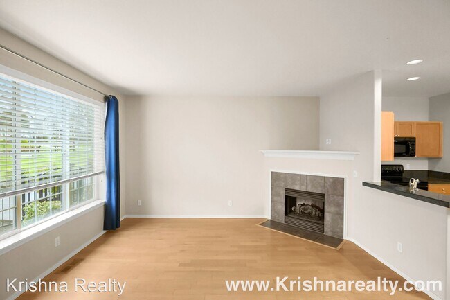Foto del edificio - 2 br, 2.5 bath House - 2441 NW Rogue Valle...