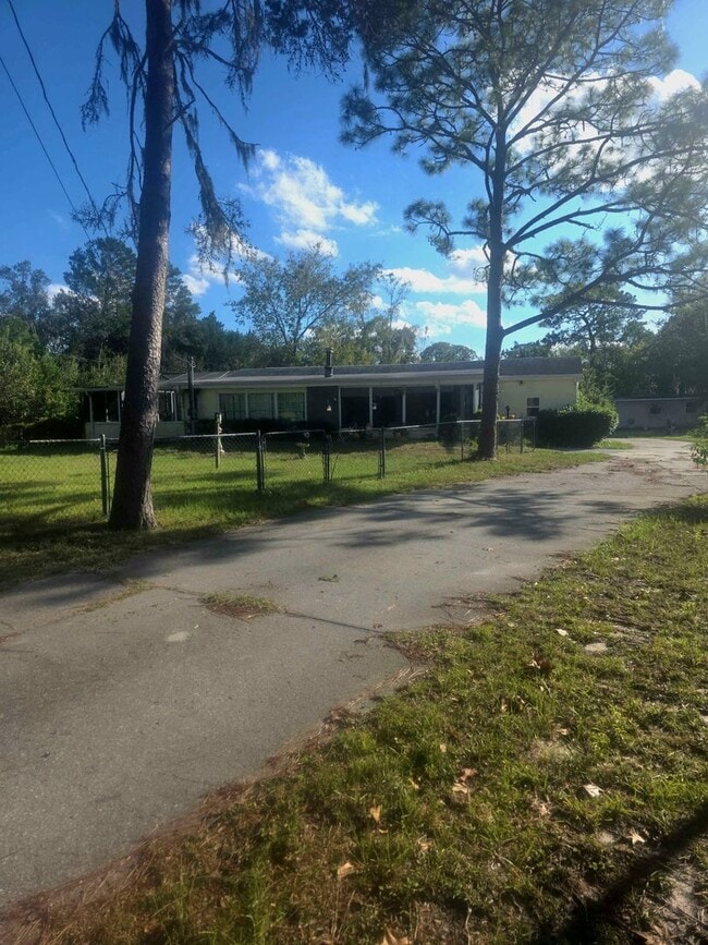 Building Photo - Adorable 1 bedroom one bathroom