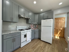 Building Photo - 450 Quincy Ave