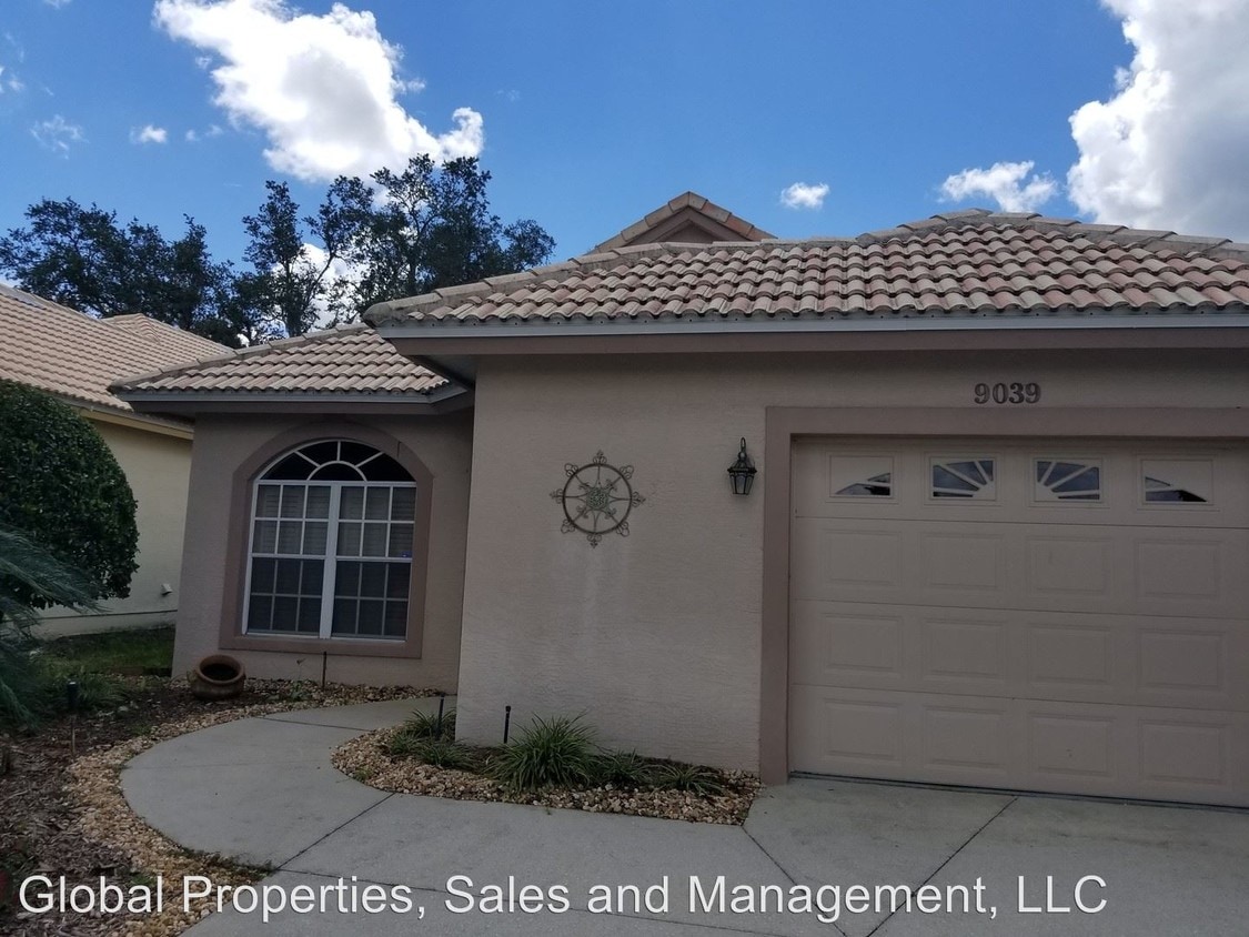 33019 US441, Mount Dora, FL 32757 House Rental in Mount Dora, FL