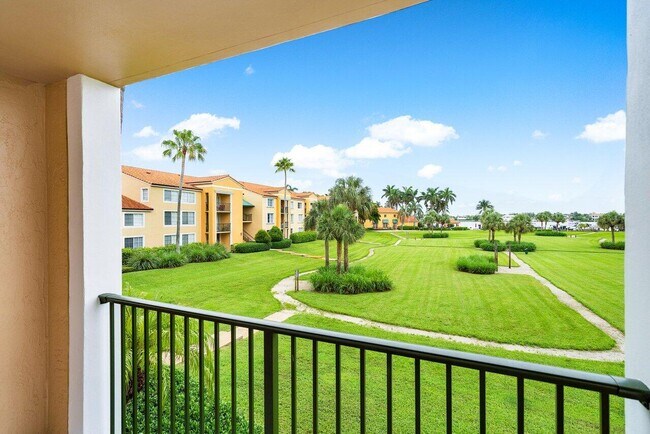 Foto del edificio - 135 Yacht Club Way