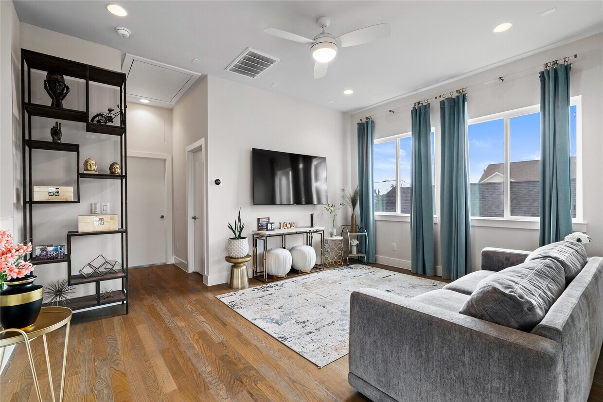 Foto principal - 4516 Oats St