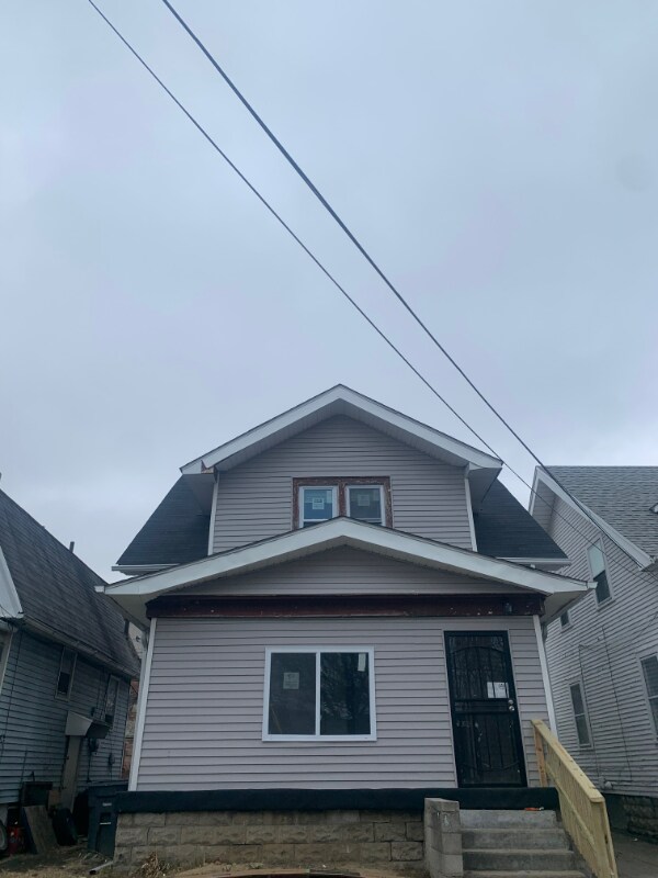 Building Photo - 2221 Academy