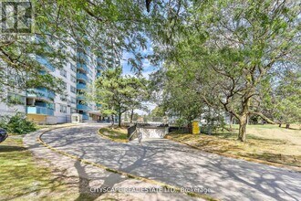 Building Photo - 1442 Lawrence Ave W