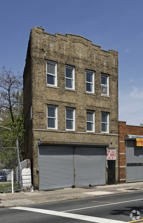 Building Photo - 789 S Orange Ave