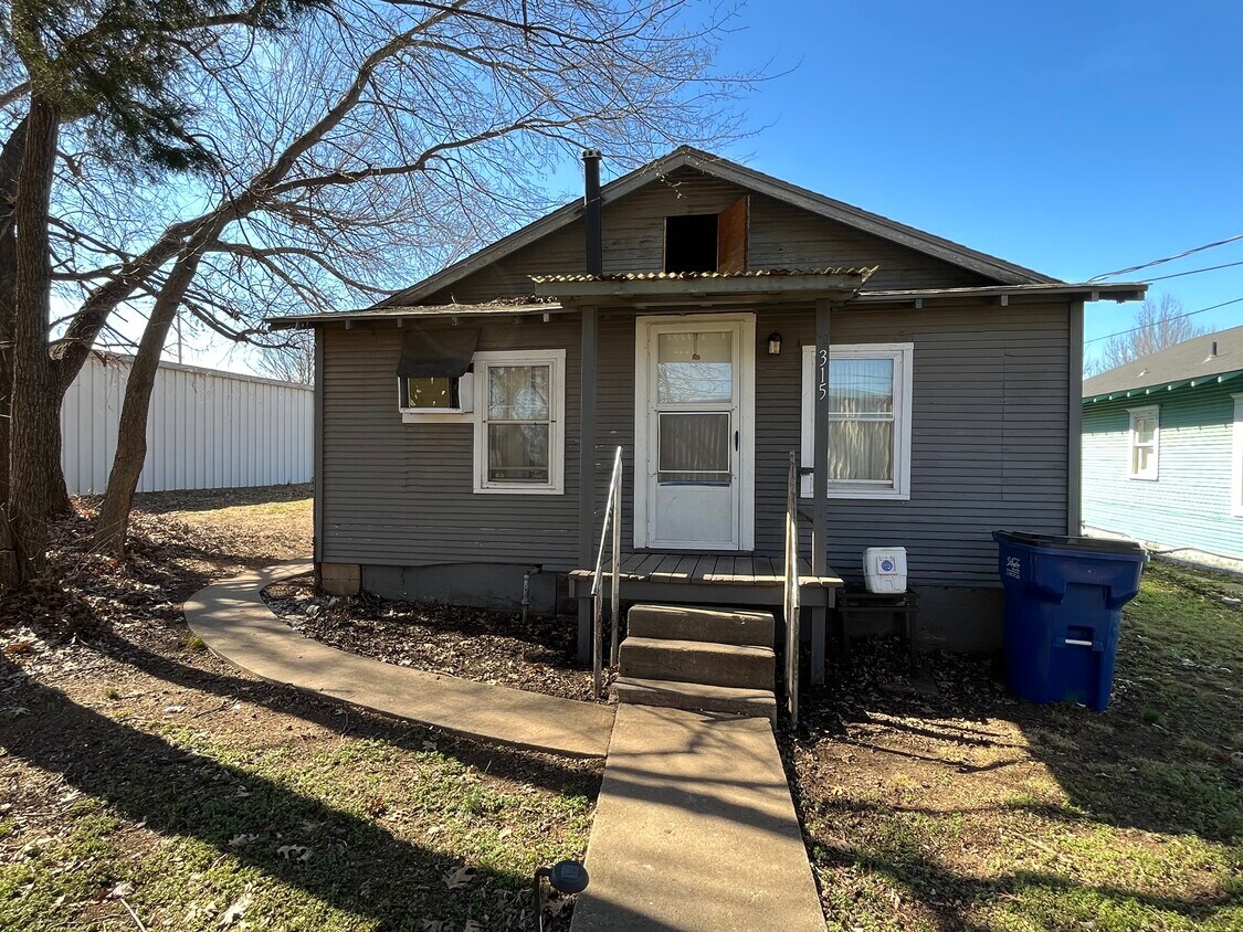 315 S Lewis St, Stillwater, OK 74074 House Rental in Stillwater, OK