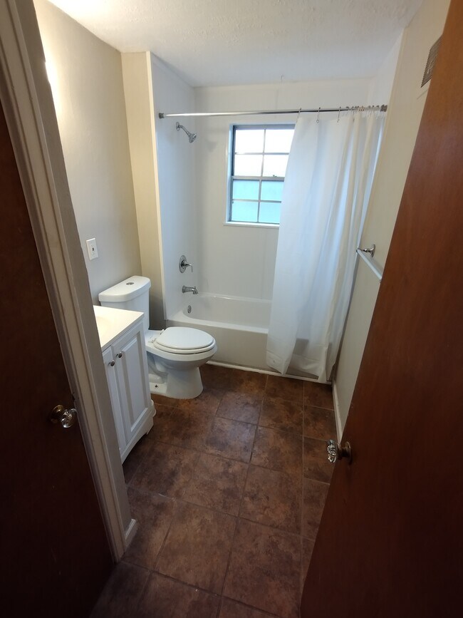 Foto del edificio - 312 Park Dr