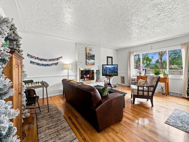 Foto del edificio - 513 Harvard Ln