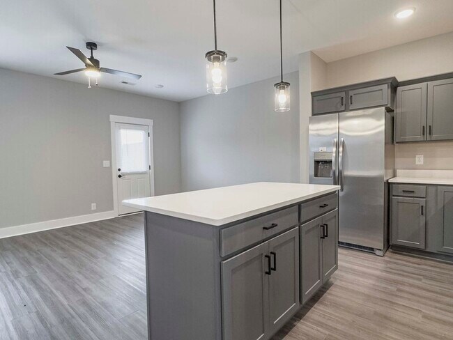 Building Photo - 406 Jonathan Wade Cir