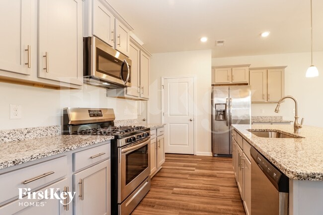 Foto del edificio - 591 Wayton Cir