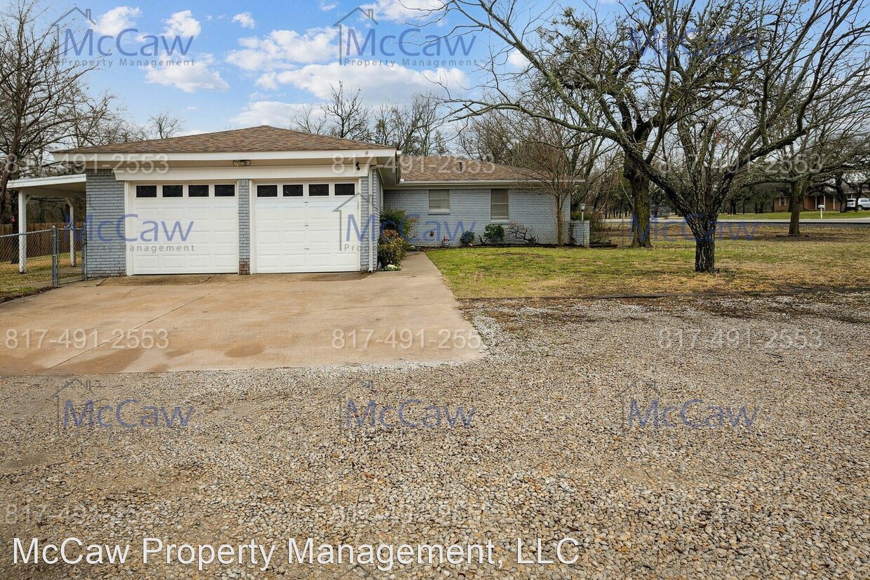 Primary Photo - 3 br, 2 bath House - 223 Annetta Rd.