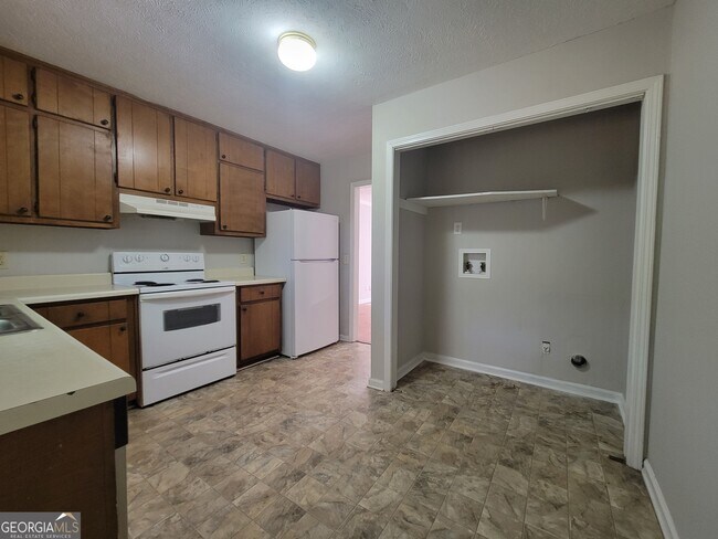 Foto del edificio - 12 Candlewood Terrace NE