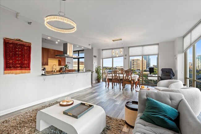 Foto del edificio - 1335 S Prairie Ave
