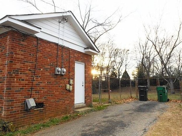 Foto del edificio - 6832 Woodstream Dr