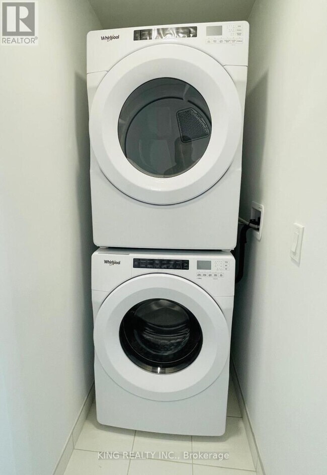 Photo du bâtiment - 760-B760 Whitlock Ave