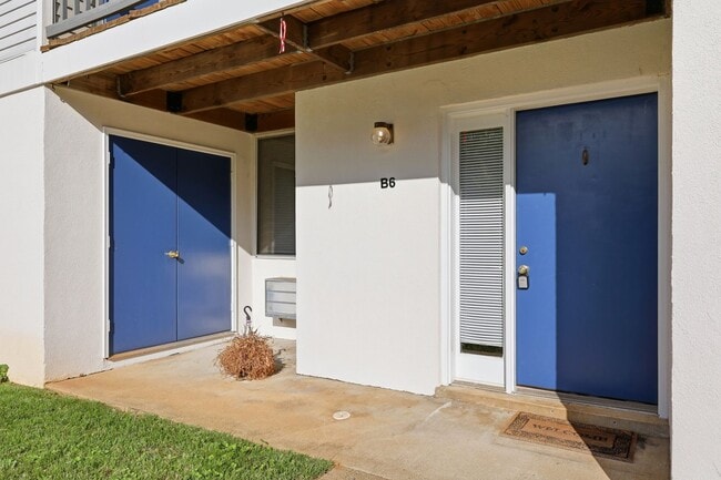 Building Photo - 1243 Cedars Ct