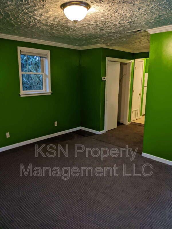 Building Photo - 514 E 64th St