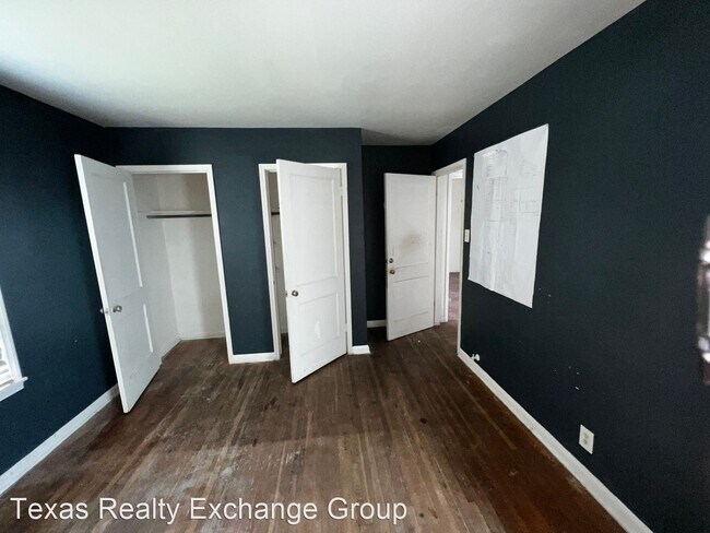 Building Photo - 2 br, 1 bath House - 4234 Brentwood Dr. Bravo