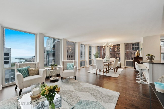 Foto del edificio - 111 E Chestnut St