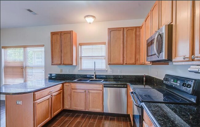 Foto del edificio - Spacious 4-Bedroom Home in the Heart of Winghaven