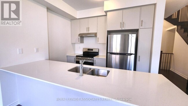 Building Photo - 36 Velvet Dr
