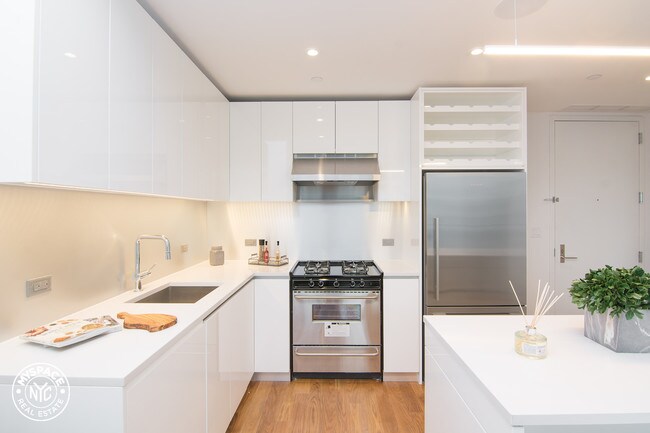 Foto del edificio - 523 Fulton St