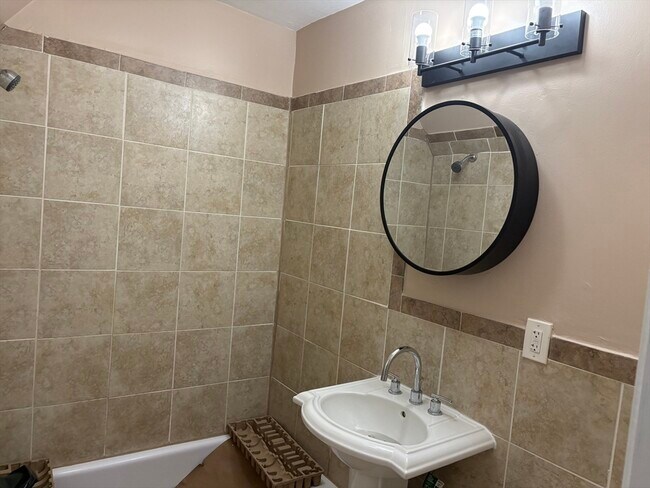 Foto del edificio - 14 School St