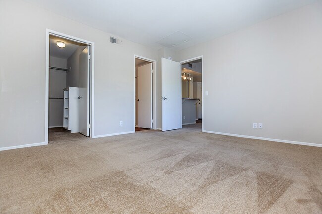 Foto del edificio - Wood Canyon Villas