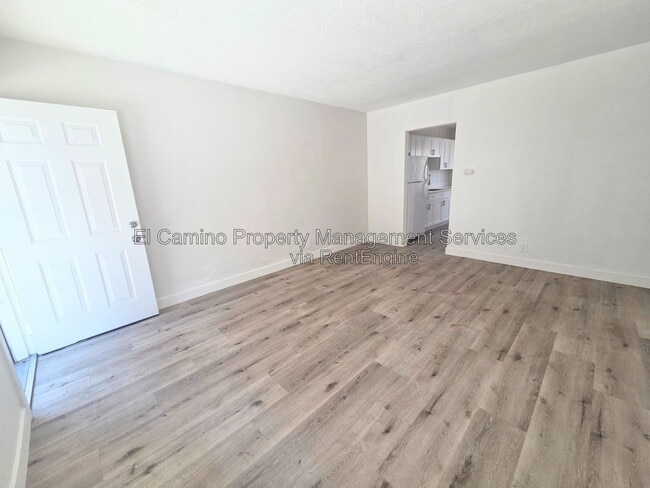 Building Photo - 7722 Walker Ave