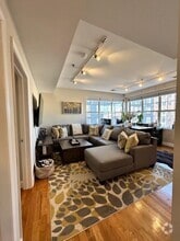 Building Photo - 4401 Park Ave