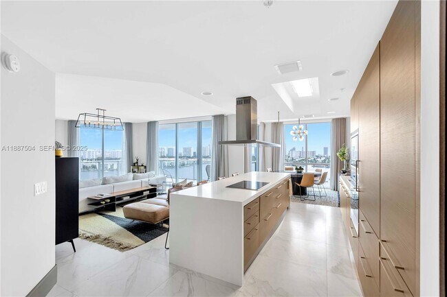 Foto del edificio - 17111 Biscayne Blvd