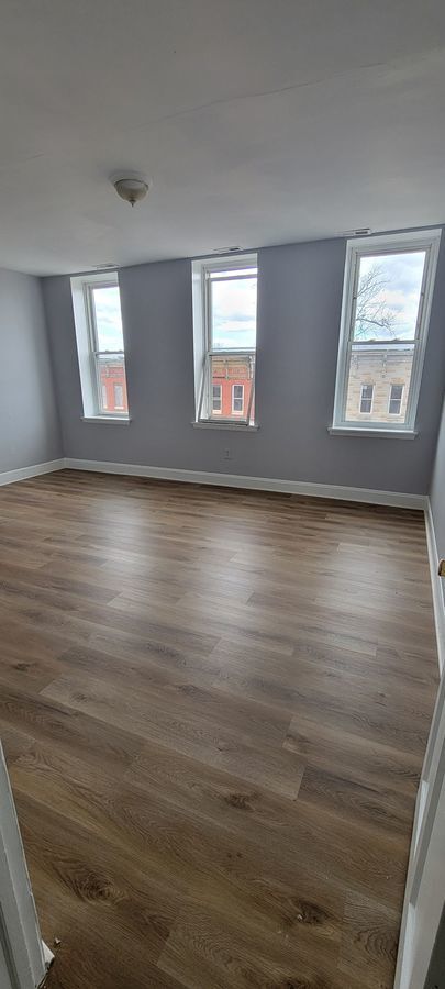 Foto del edificio - 805 N Carey St