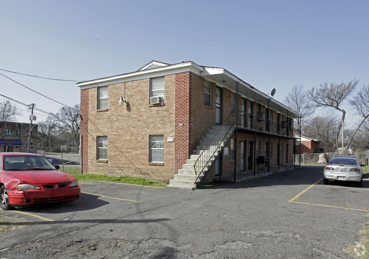 Primary Photo - 927 Mississippi Blvd