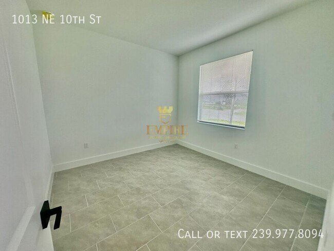 Foto del edificio - 1013 NE 10th St