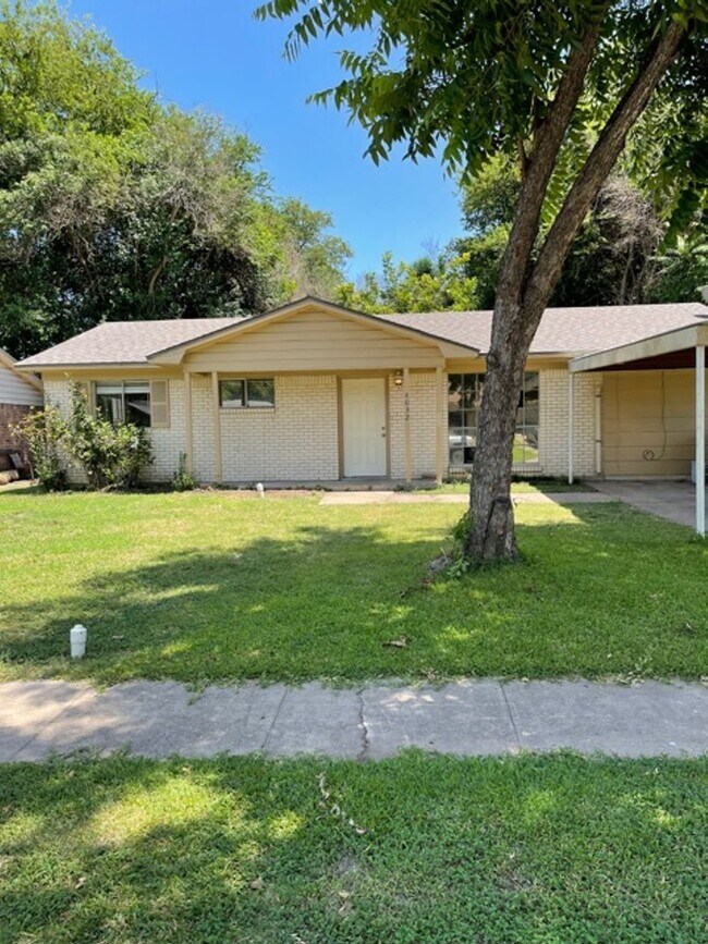 4032 Sherry Ln, Waco, TX 76711 House Rental in Waco, TX