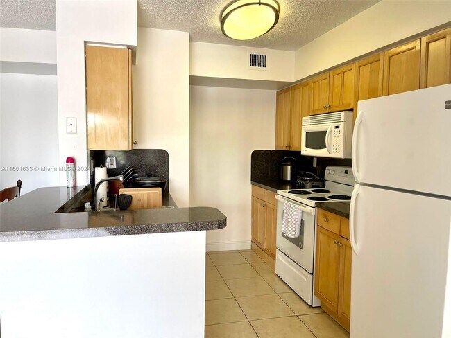Building Photo - 15221 SW 80th St